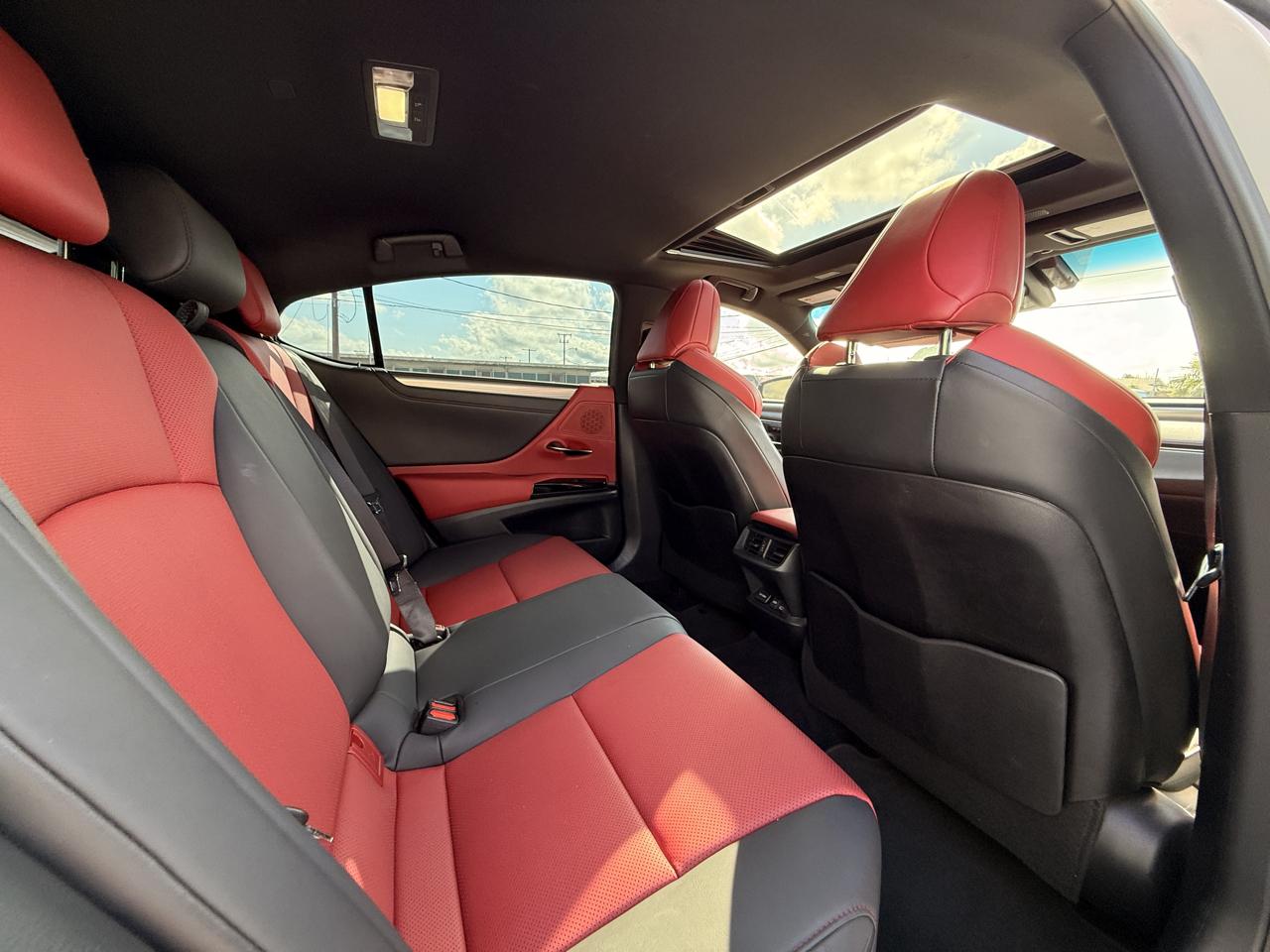 Lexus ES 350 F SPORT 2023