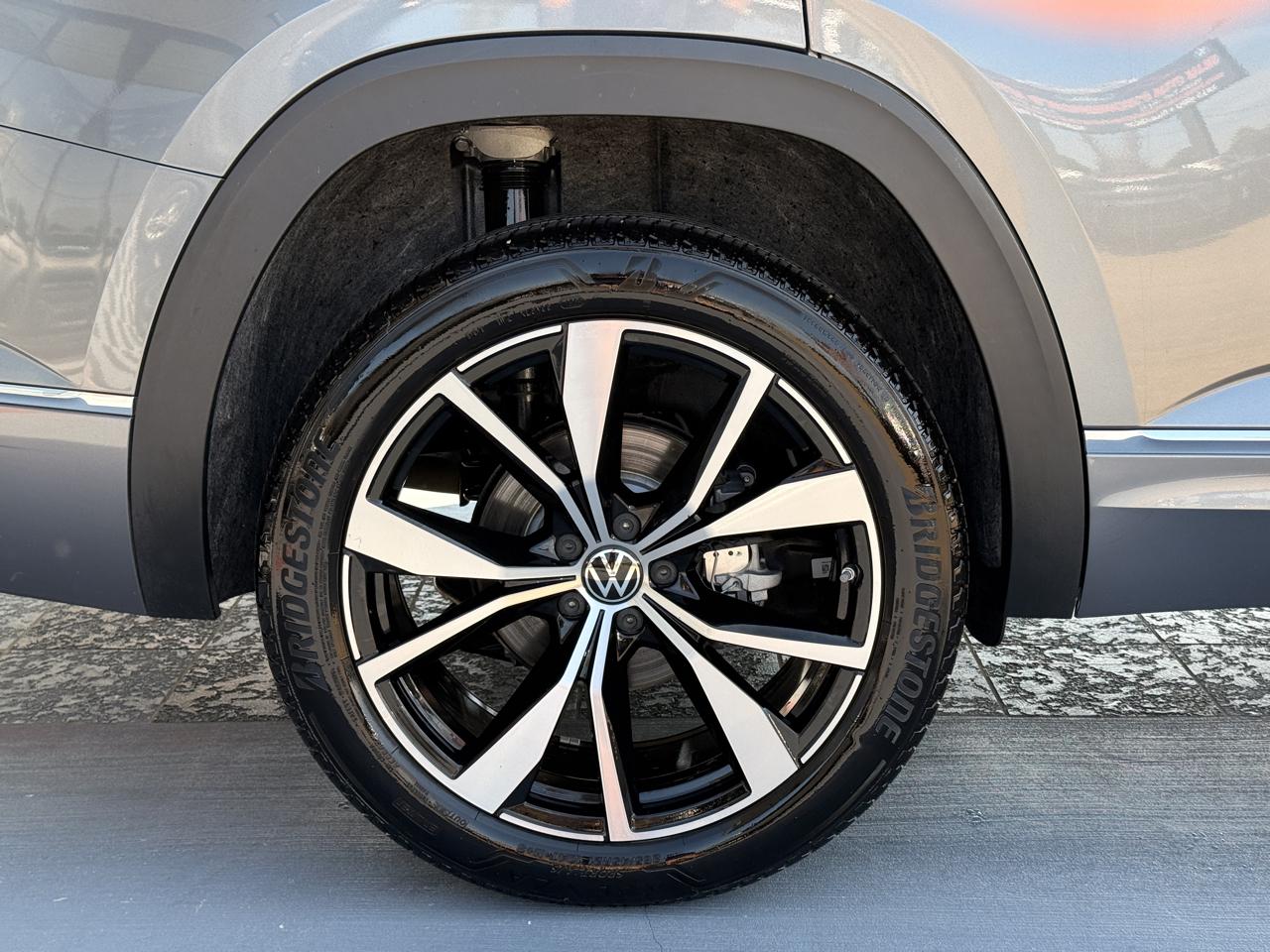 Volkswagen Atlas SEL Premium R-Line 4MOTION 2025