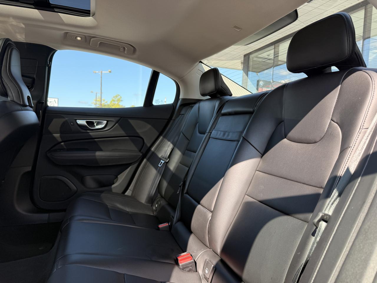 Volvo S60 B5 Core Dark 2024