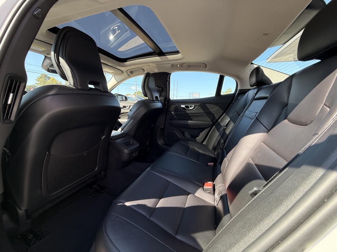 Volvo S60 B5 Core Dark 2024