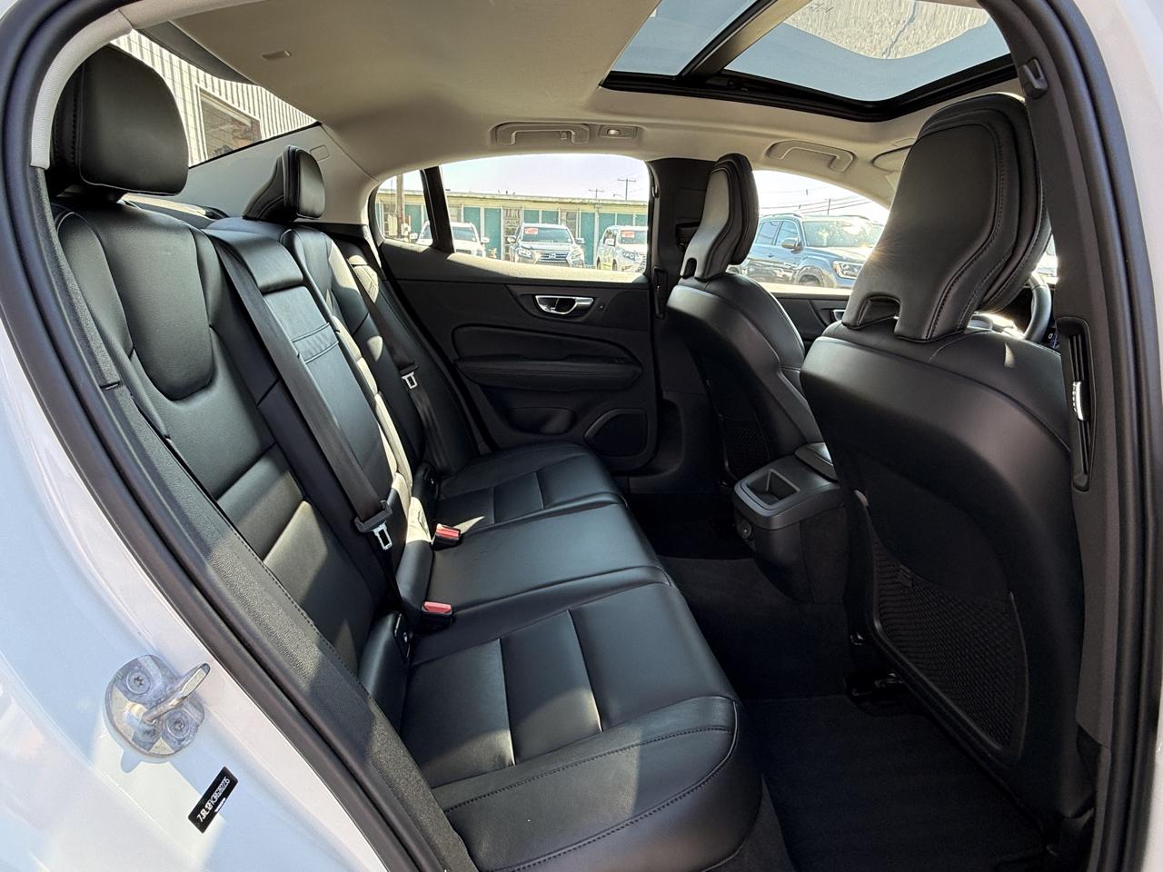 Volvo S60 B5 Core Dark 2024