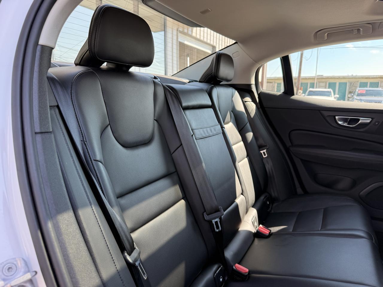 Volvo S60 B5 Core Dark 2024