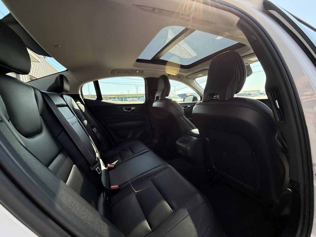 Volvo S60 B5 Core Dark 2024