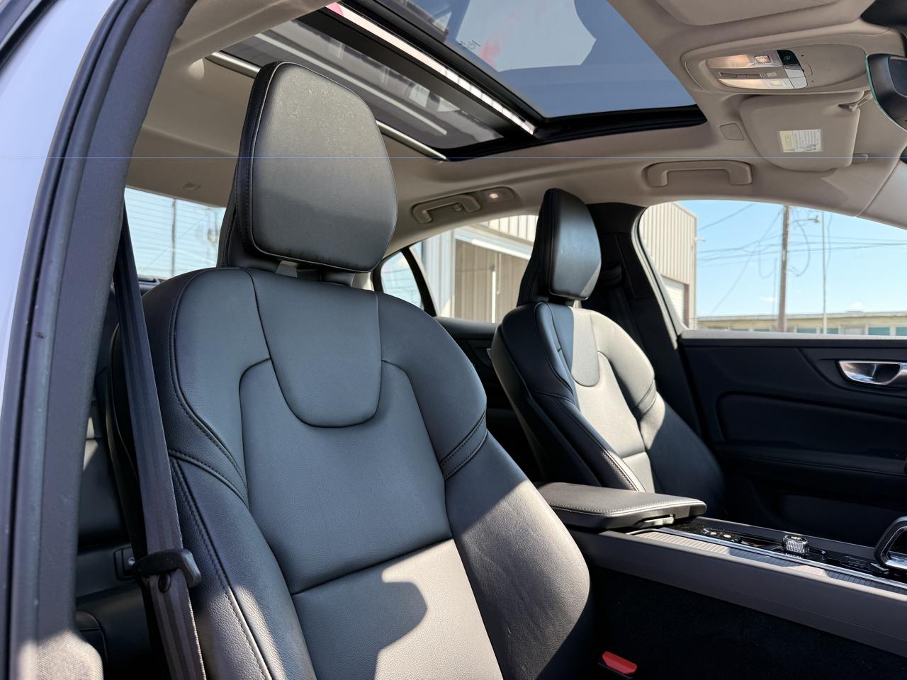 Volvo S60 B5 Core Dark 2024