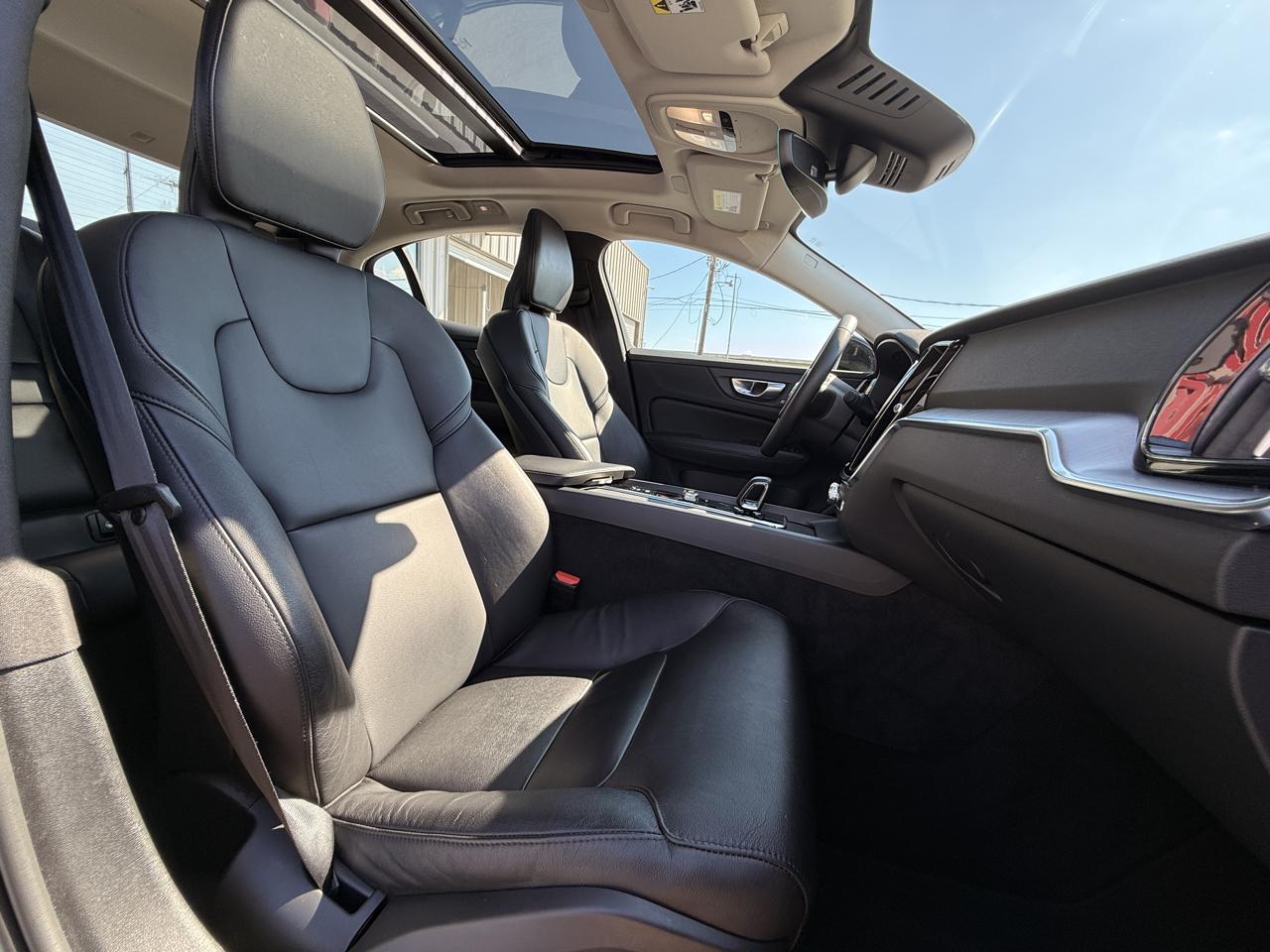 Volvo S60 B5 Core Dark 2024