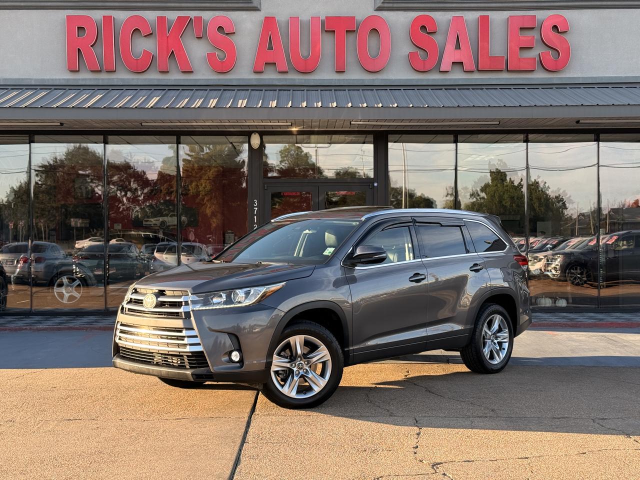 2017 Toyota Highlander Limited Platinum FWD V6