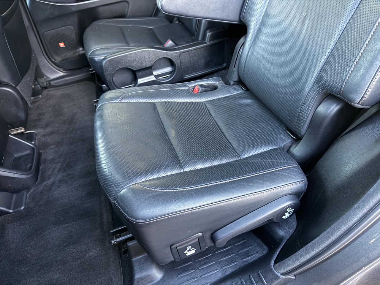 Toyota Highlander Limited Platinum FWD V6 2017