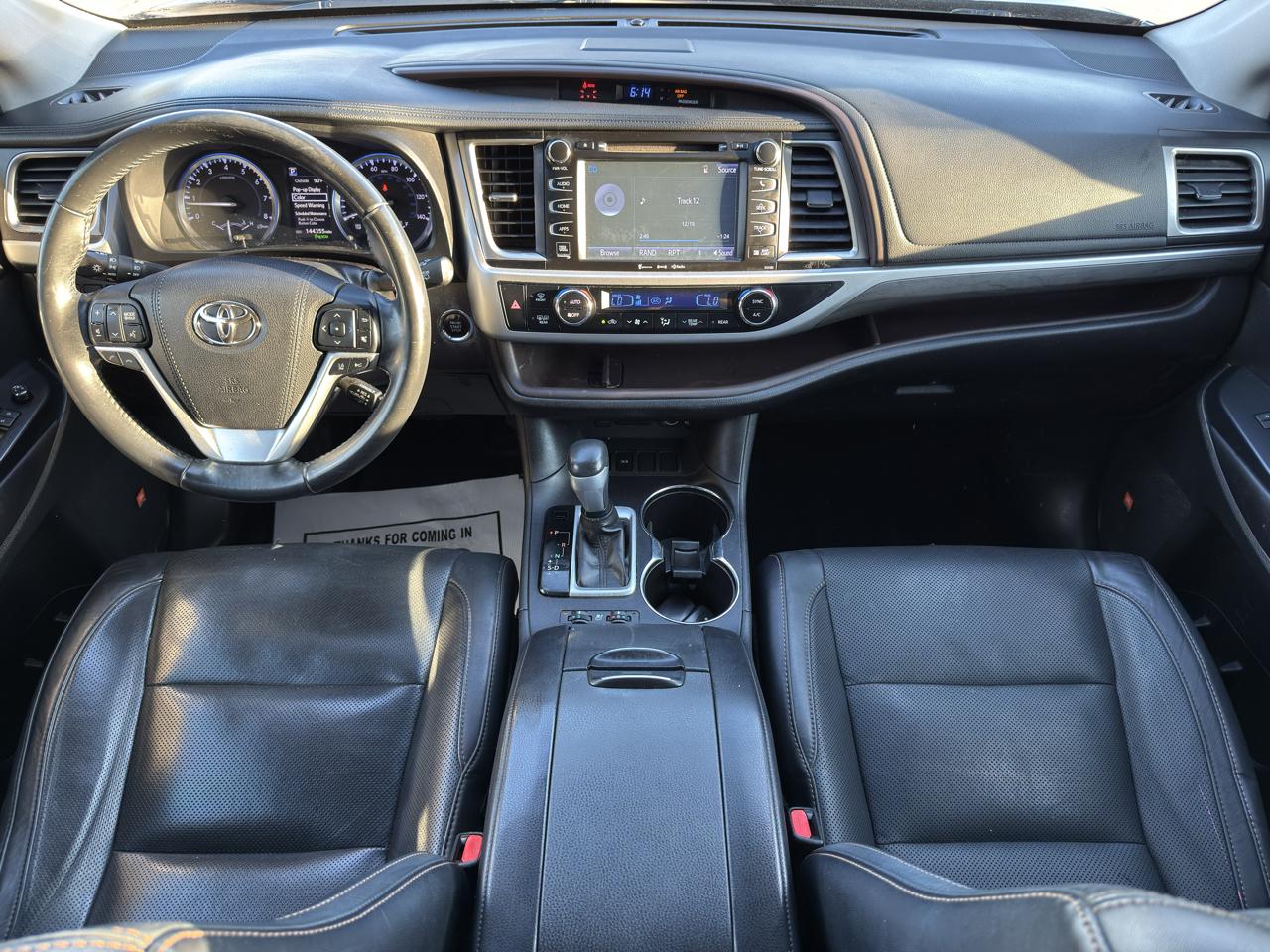 Toyota Highlander Limited Platinum FWD V6 2017