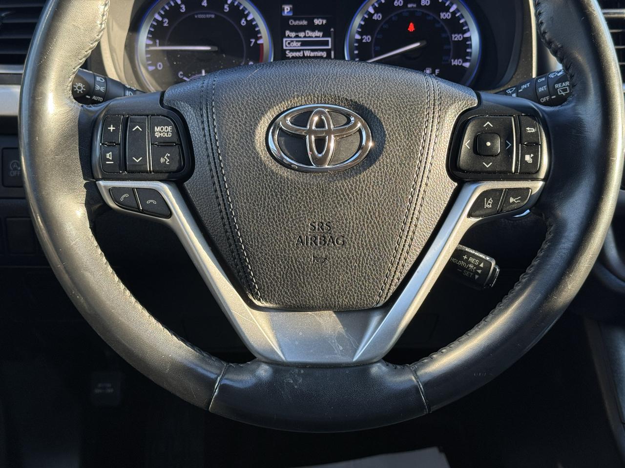 Toyota Highlander Limited Platinum FWD V6 2017
