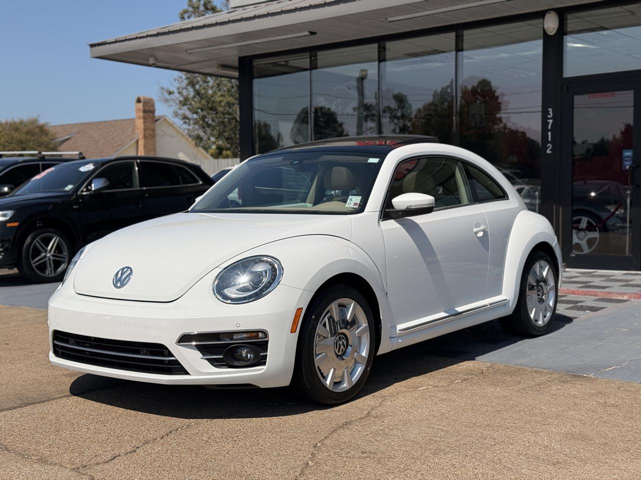 Volkswagen Beetle 2.0T SE 2018