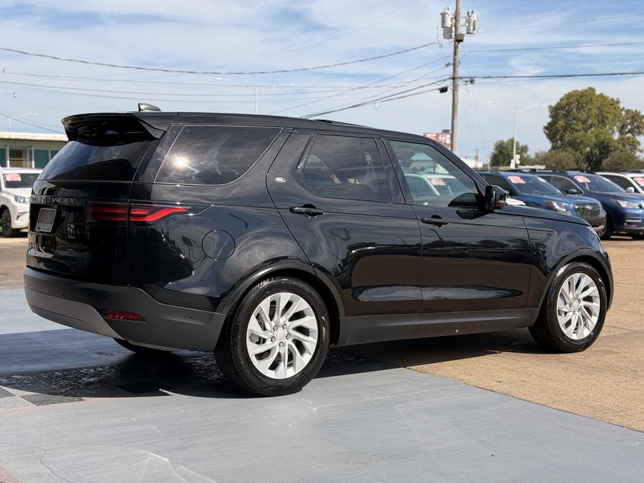 Land Rover Discovery S 2024