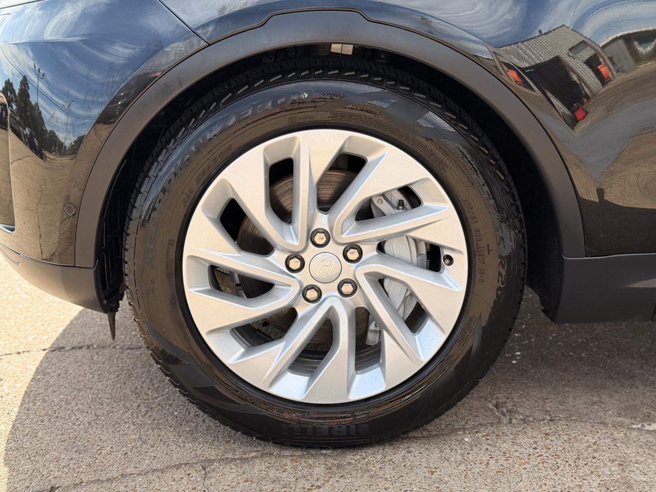 Land Rover Discovery S 2024