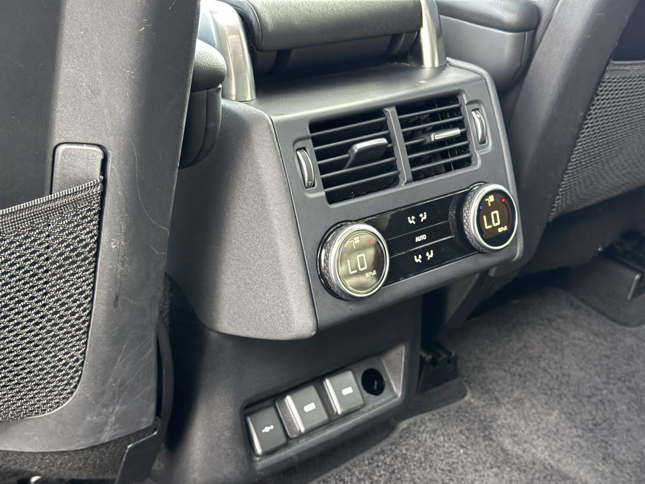 Land Rover Discovery S 2024