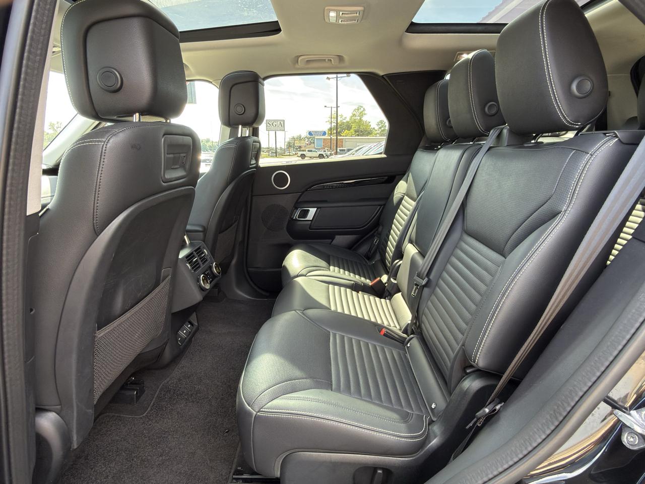 Land Rover Discovery S 2024