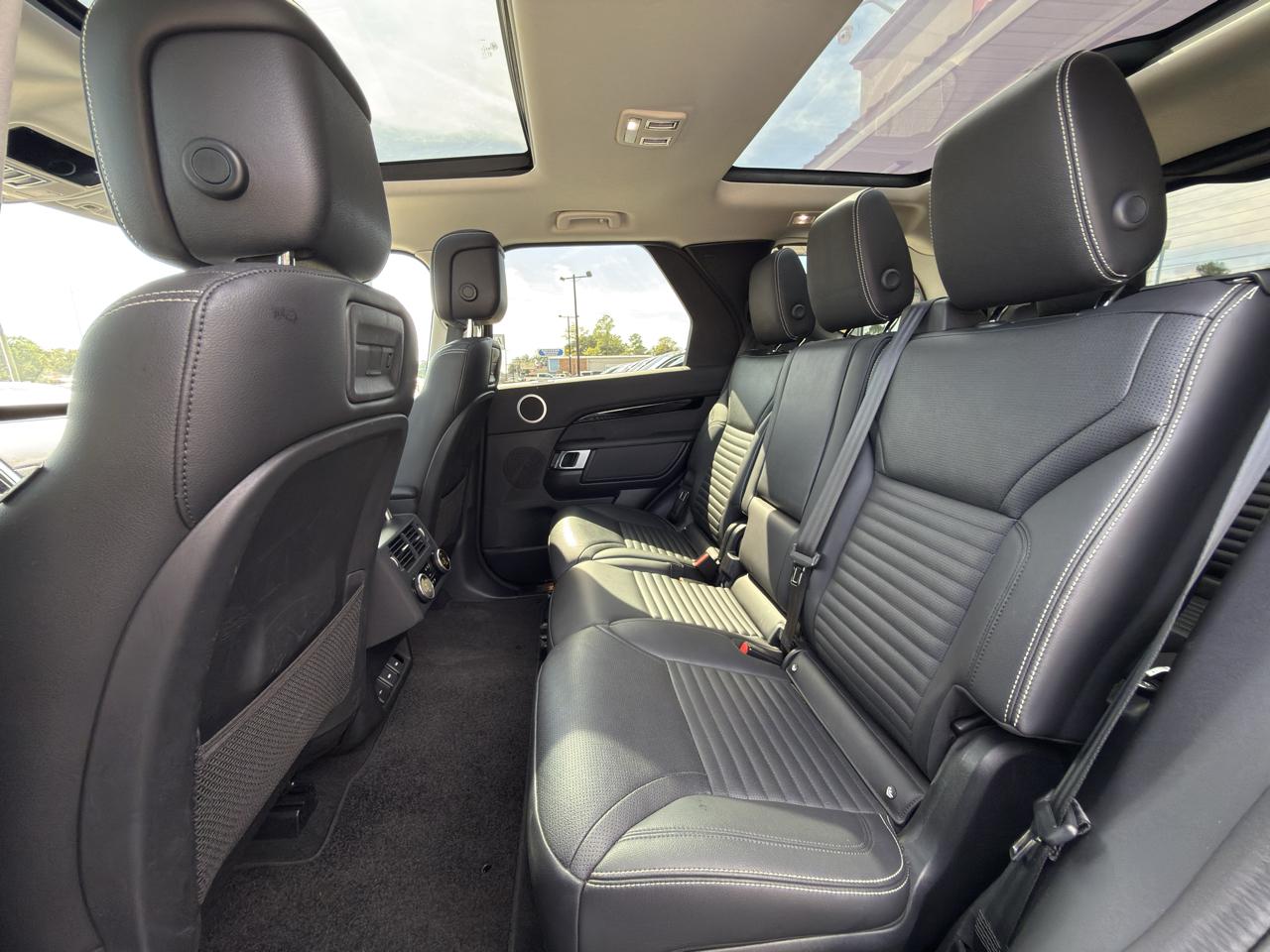 Land Rover Discovery S 2024