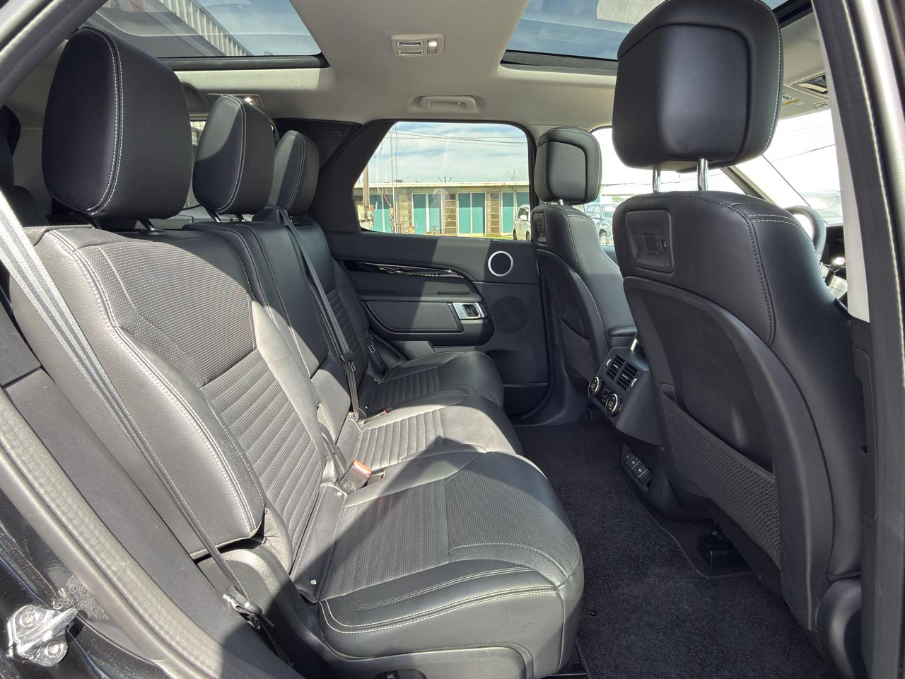 Land Rover Discovery S 2024