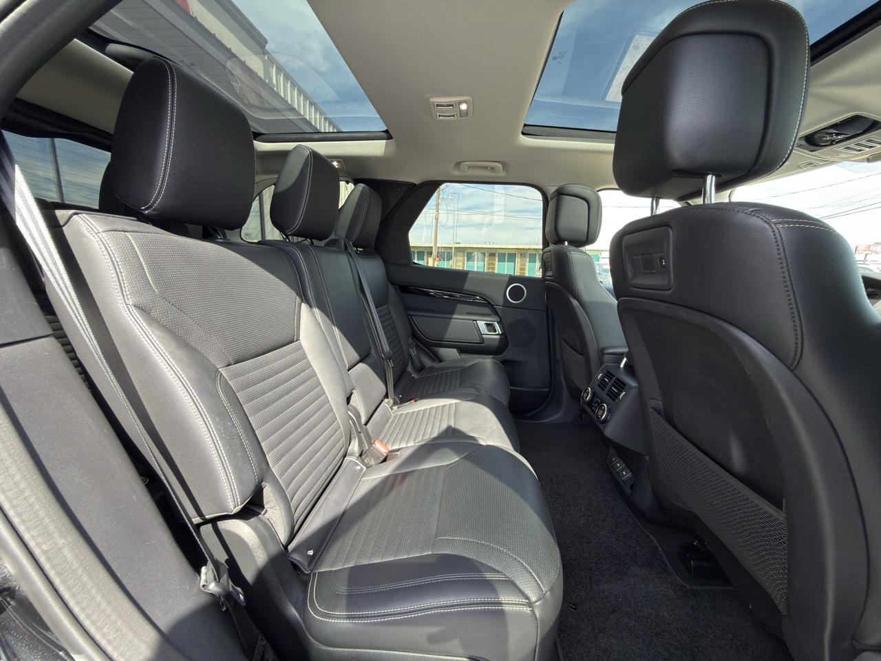 Land Rover Discovery S 2024