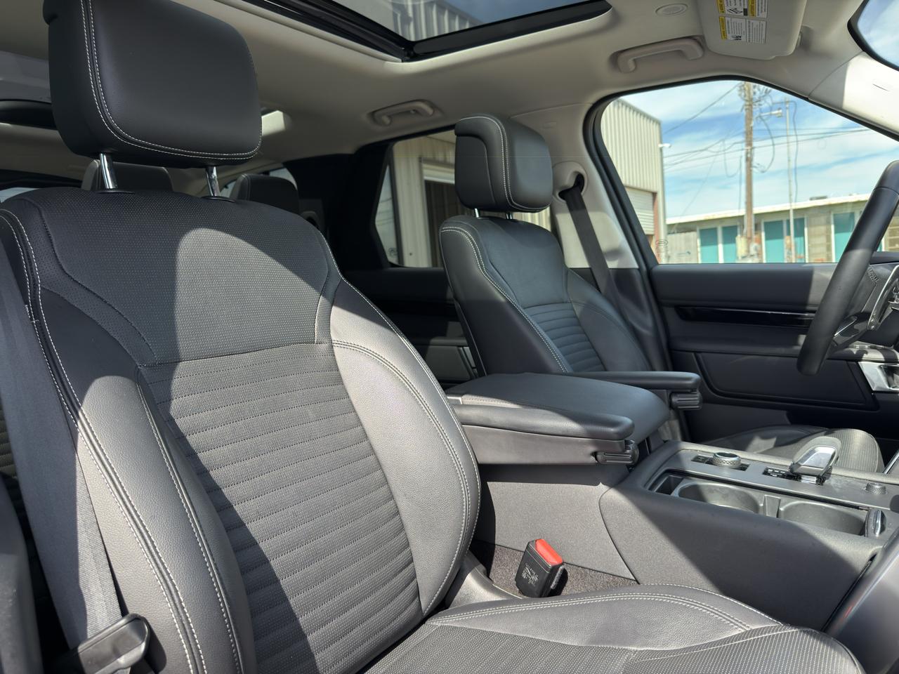 Land Rover Discovery S 2024