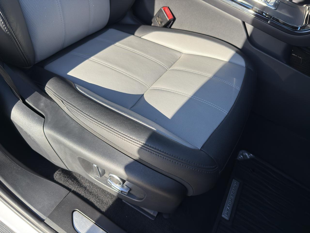 Land Rover Range Rover Evoque R-Dynamic S 2022
