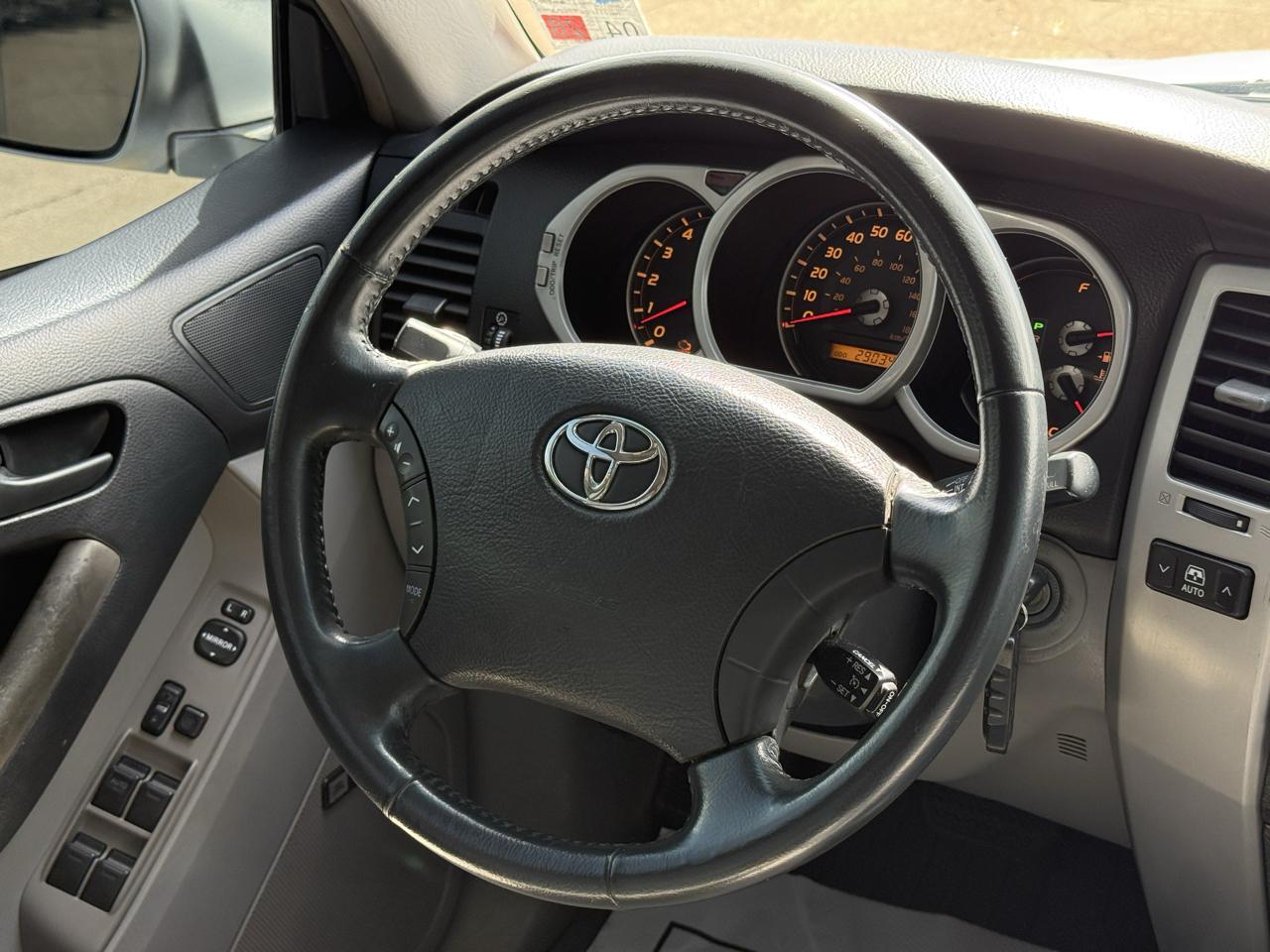 Toyota 4Runner Limited 2WD 2004