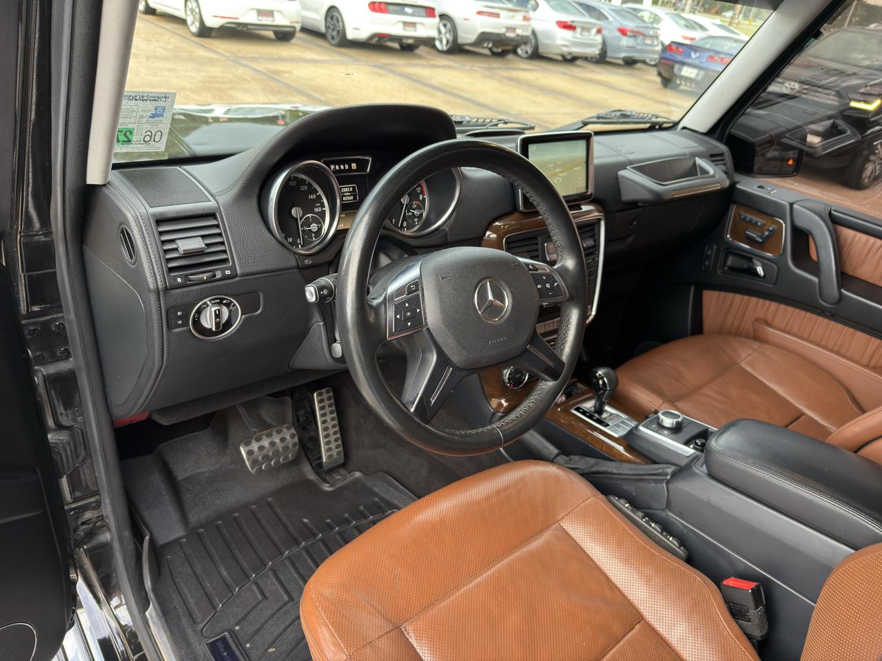 Mercedes-Benz G-Class photo 2