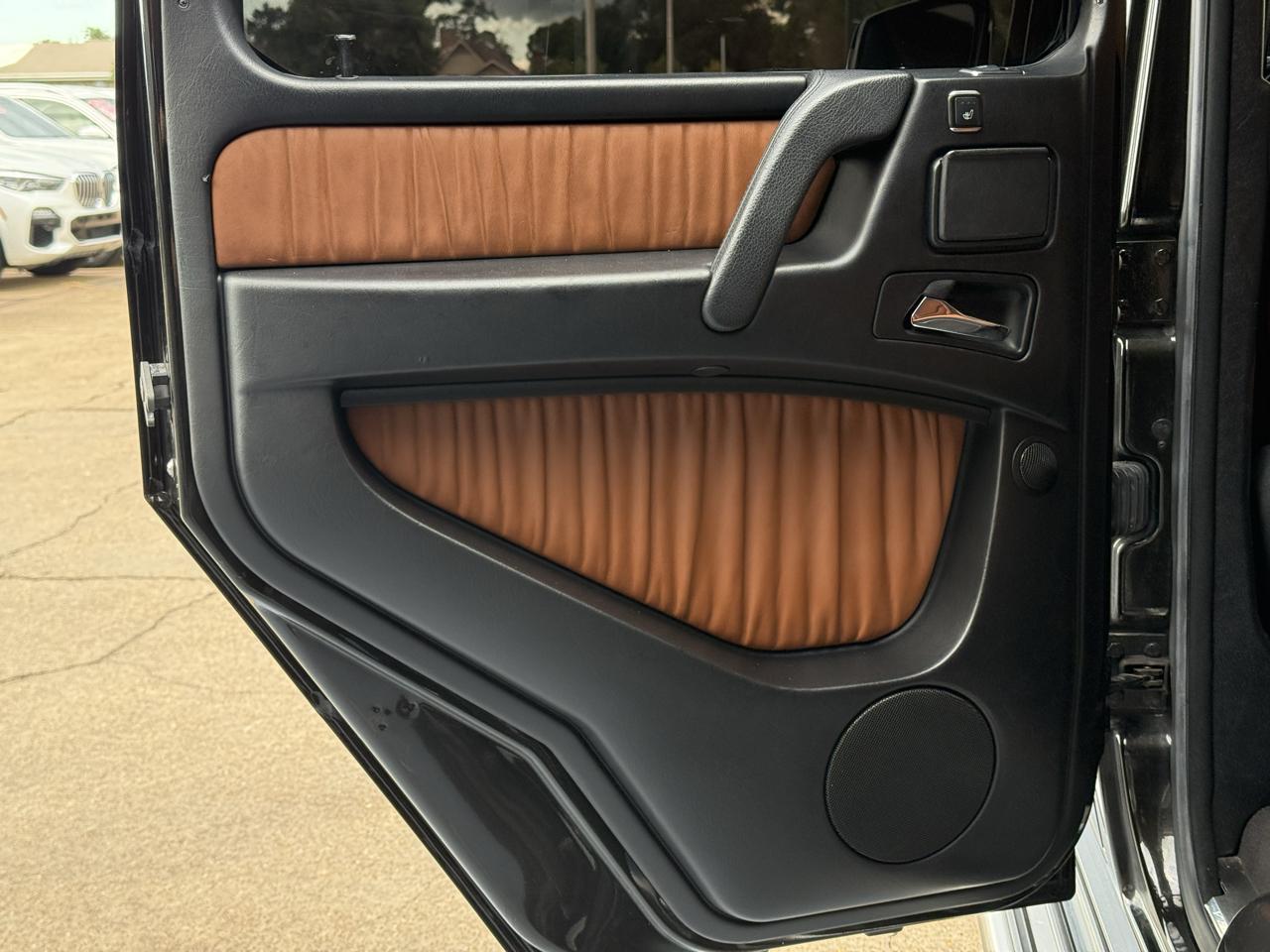 Mercedes-Benz G-Class photo 28