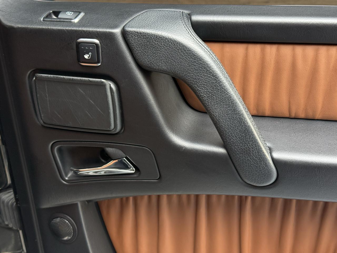 Mercedes-Benz G-Class photo 37