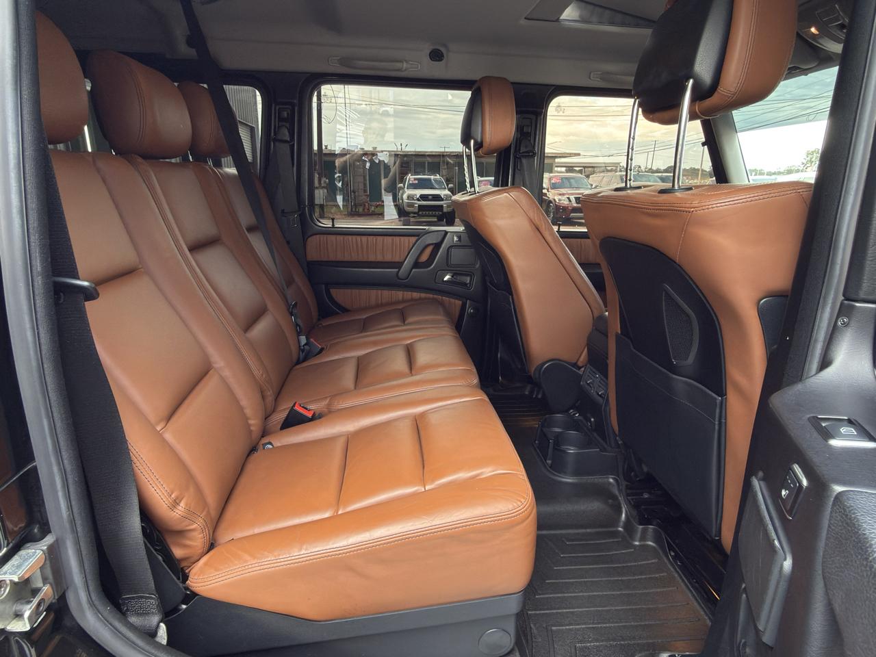 Mercedes-Benz G-Class photo 38