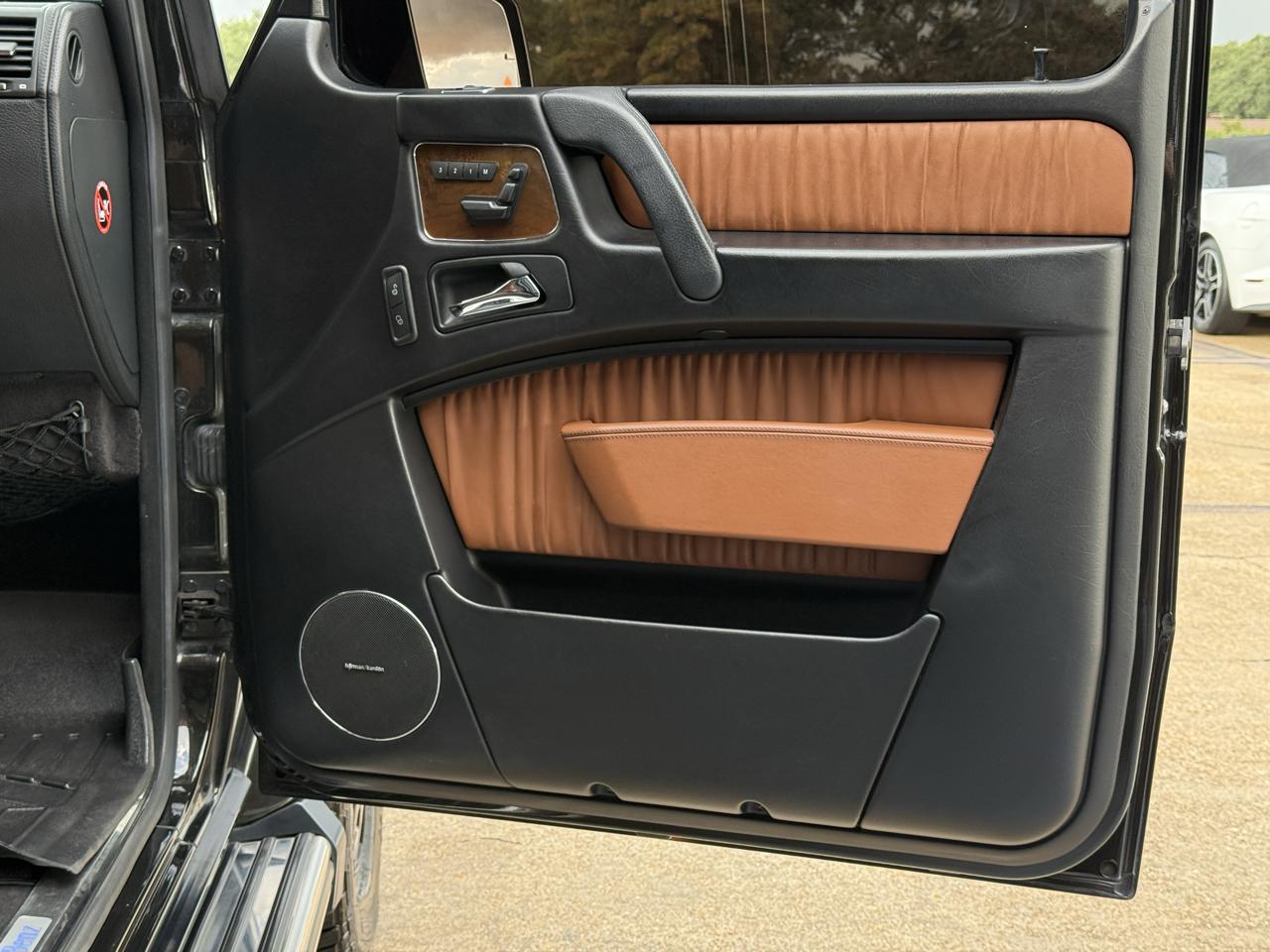 Mercedes-Benz G-Class photo 43