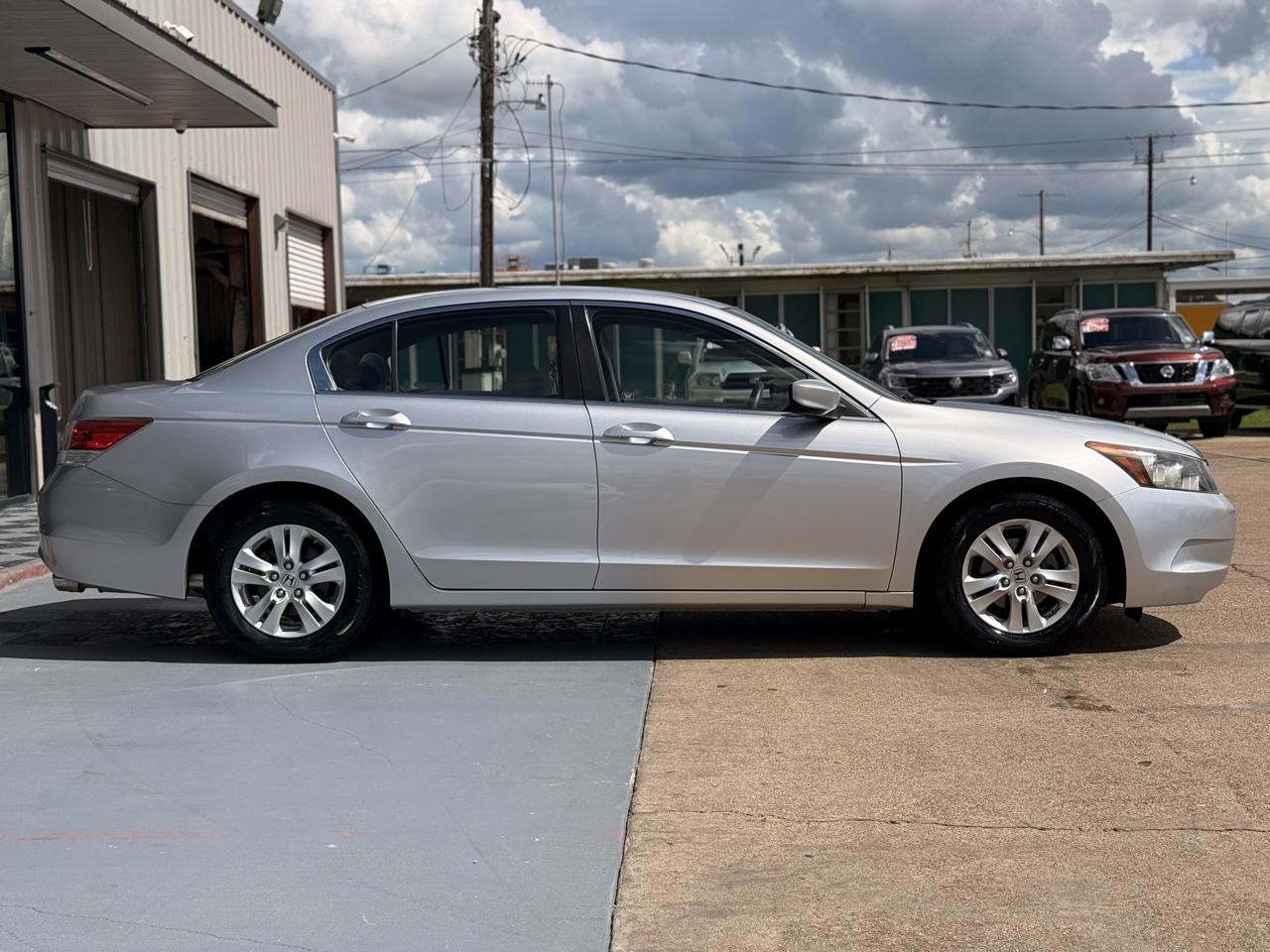 Honda Accord LX-P Sedan AT 2008