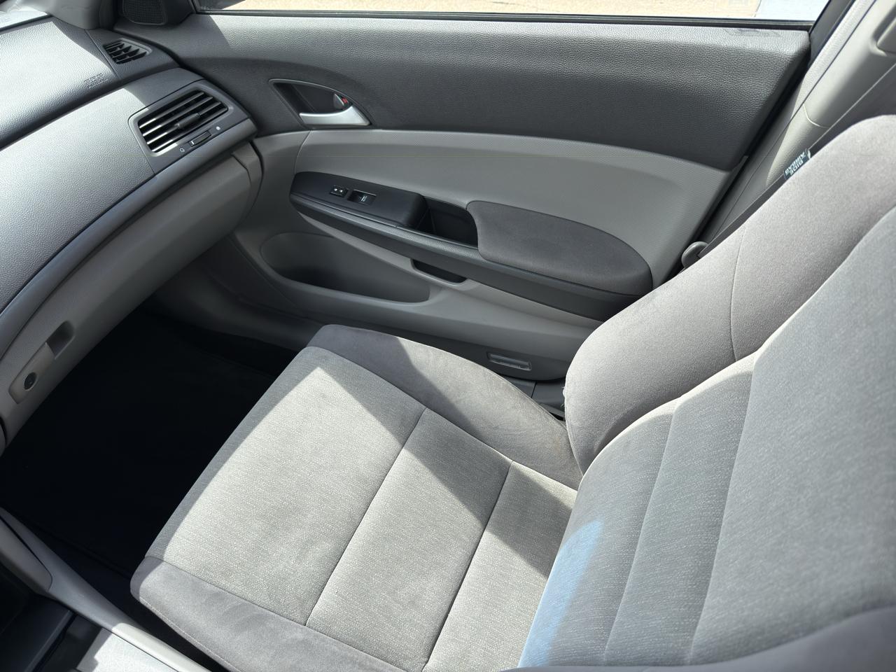 Honda Accord LX-P Sedan AT 2008