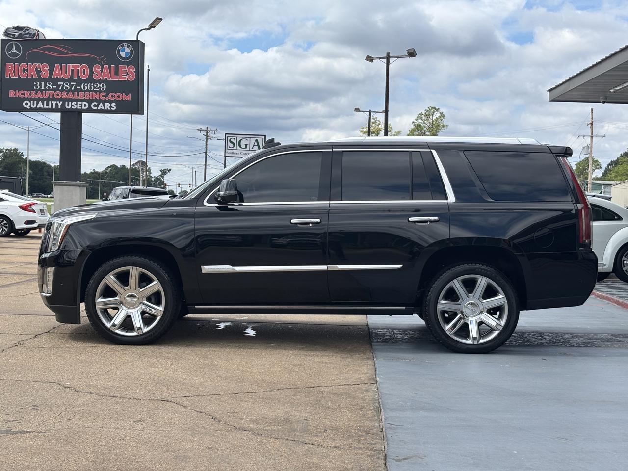 Cadillac Escalade photo 11