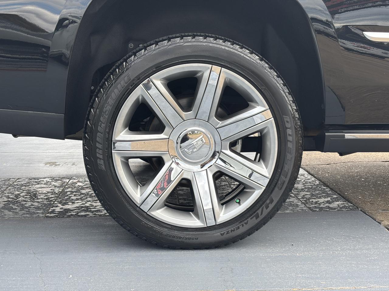 Cadillac Escalade photo 15