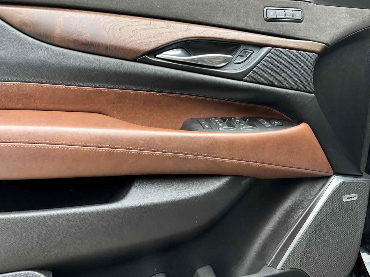 Cadillac Escalade photo 18