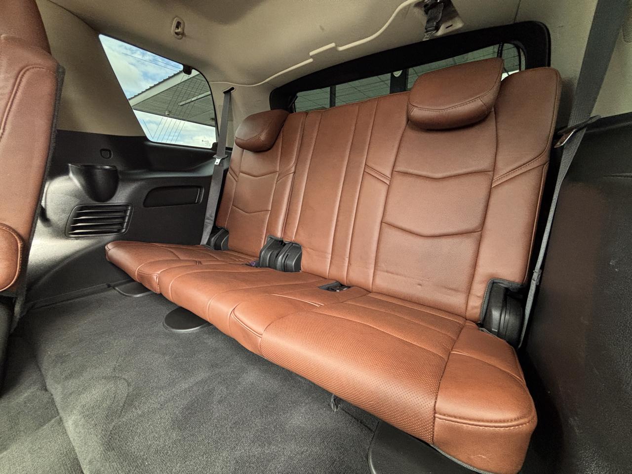 Cadillac Escalade photo 30