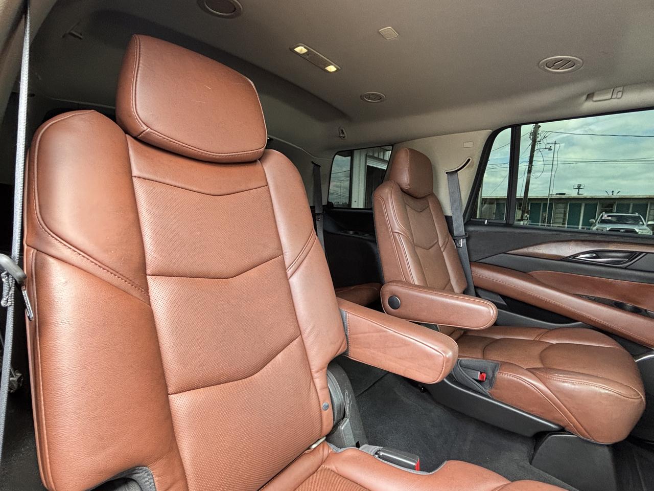 Cadillac Escalade photo 36