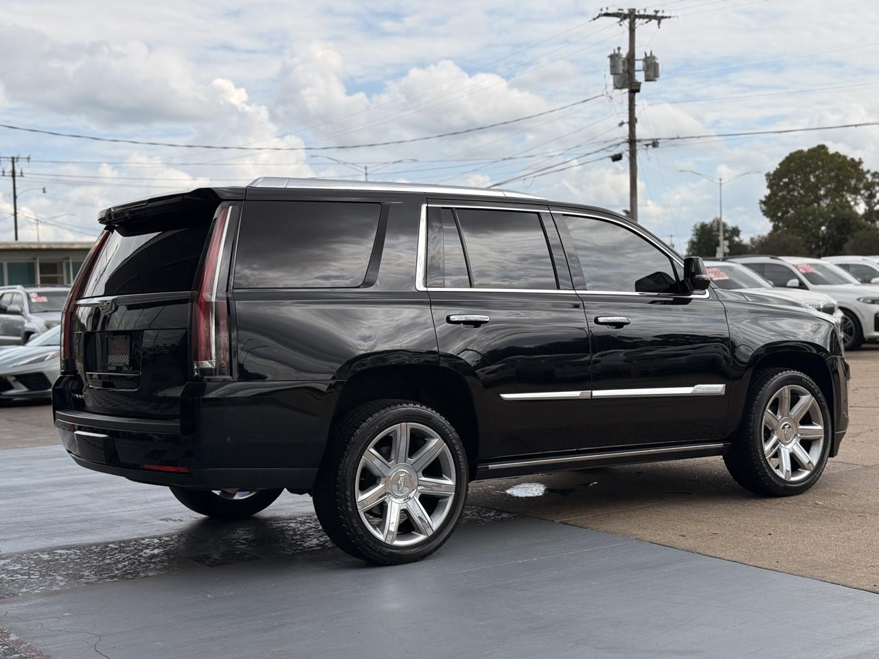 Cadillac Escalade Premium 2WD 2018