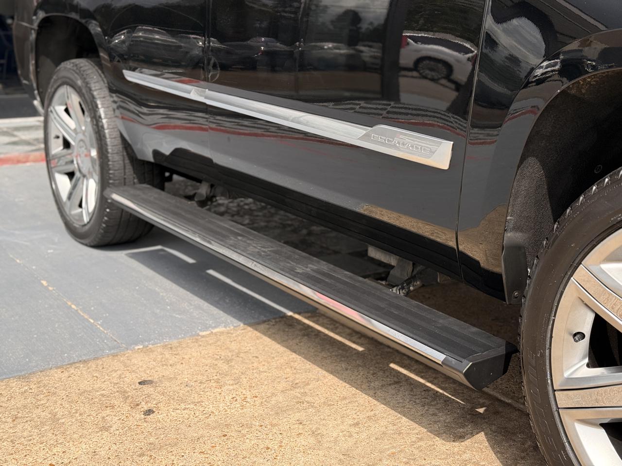 Cadillac Escalade Premium 2WD 2018