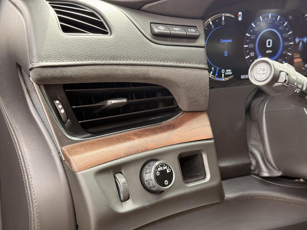 Cadillac Escalade Premium 2WD 2018