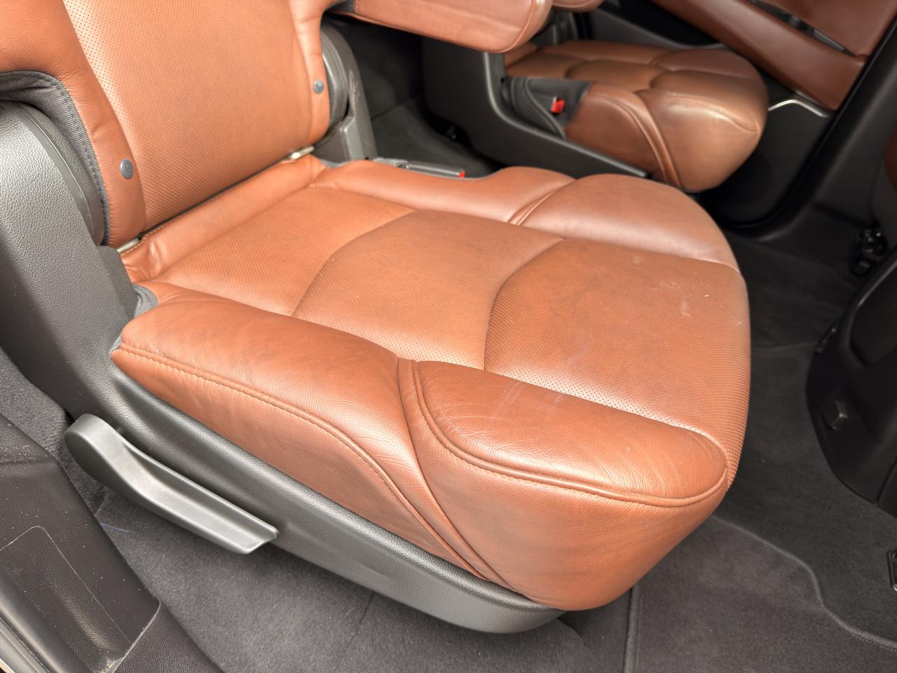 Cadillac Escalade Premium 2WD 2018