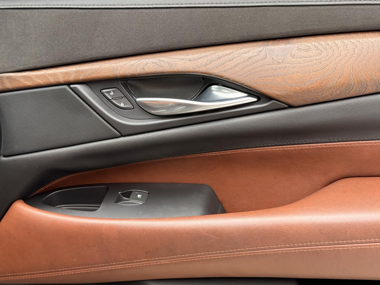 Cadillac Escalade Premium 2WD 2018