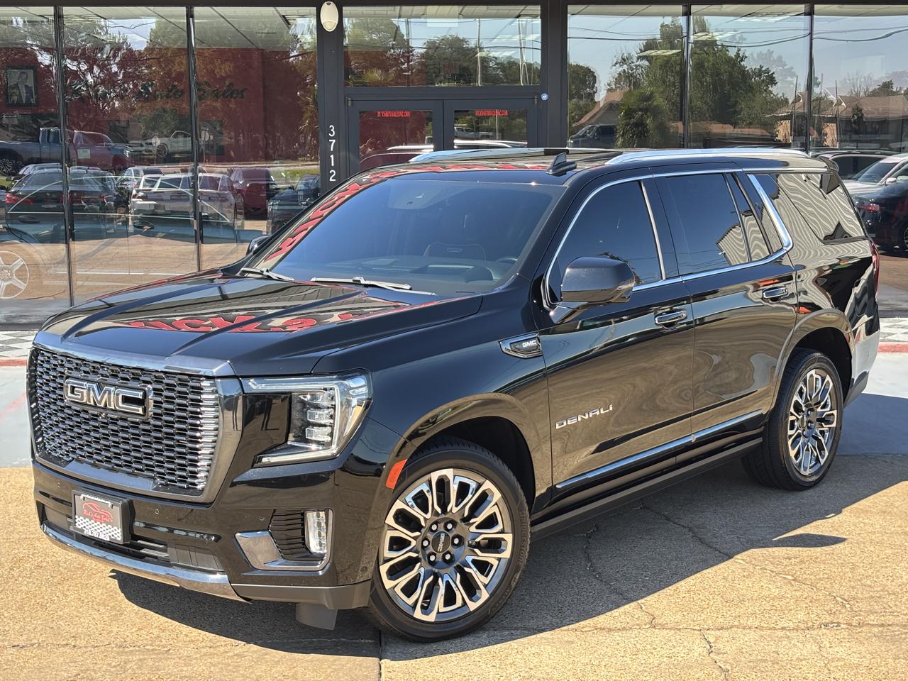 GMC Yukon Denali Ultimate 4WD 2023