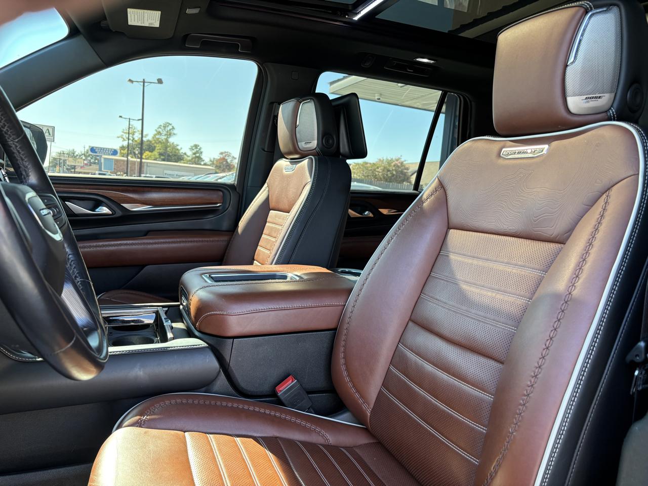 GMC Yukon Denali Ultimate 4WD 2023
