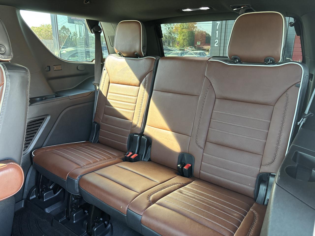 GMC Yukon Denali Ultimate 4WD 2023
