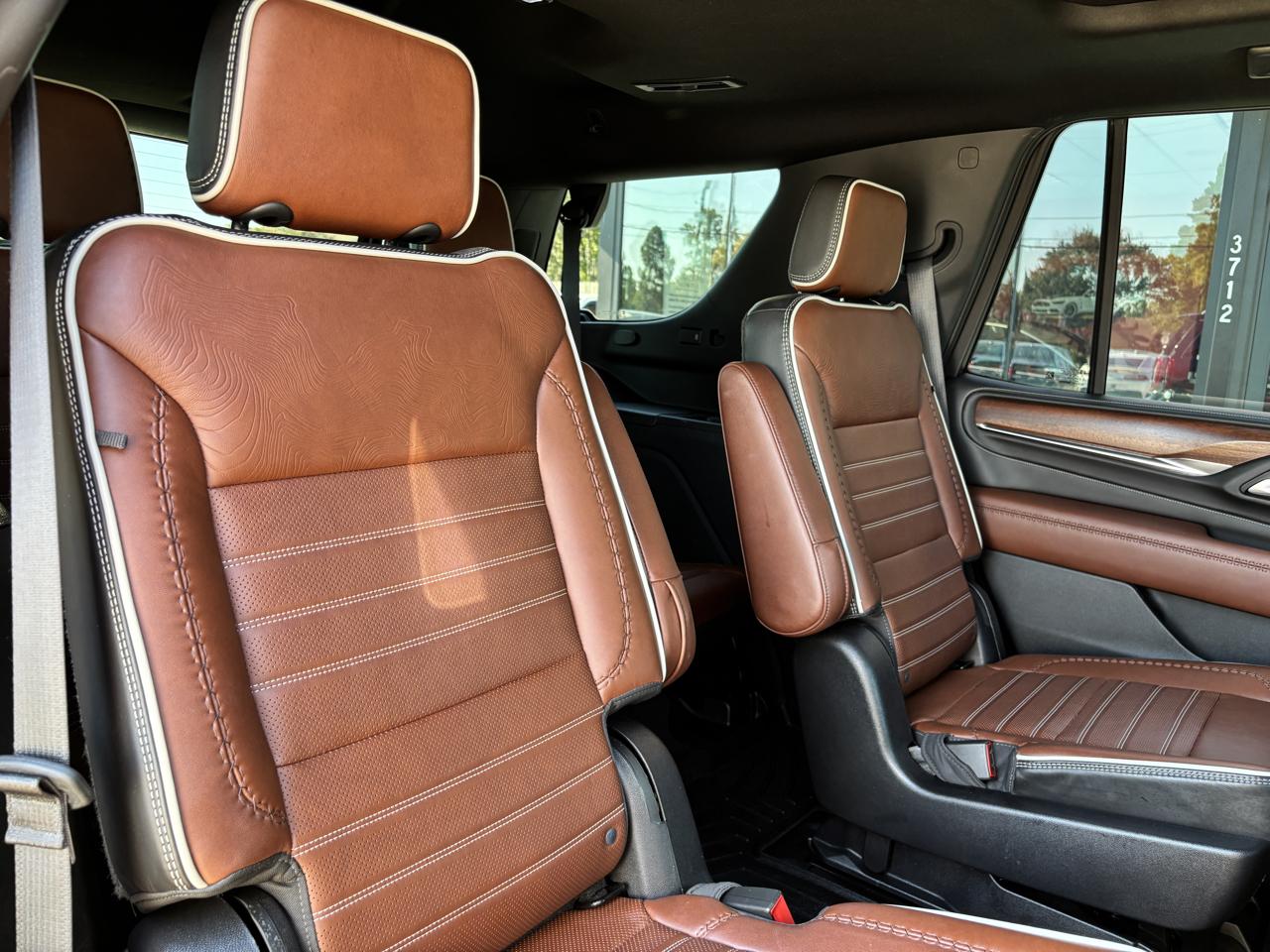 GMC Yukon Denali Ultimate 4WD 2023