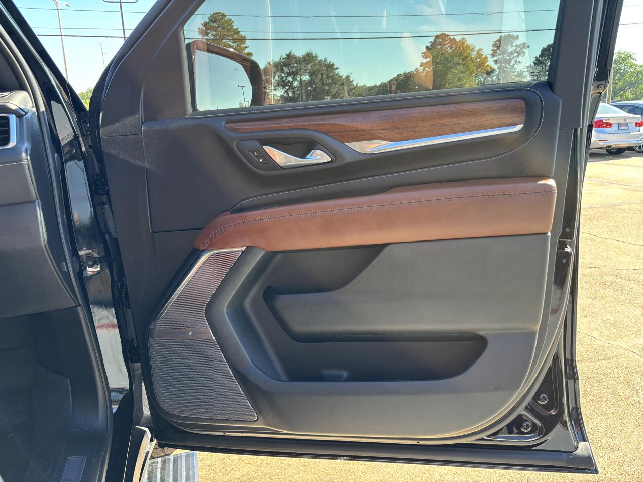 GMC Yukon Denali Ultimate 4WD 2023