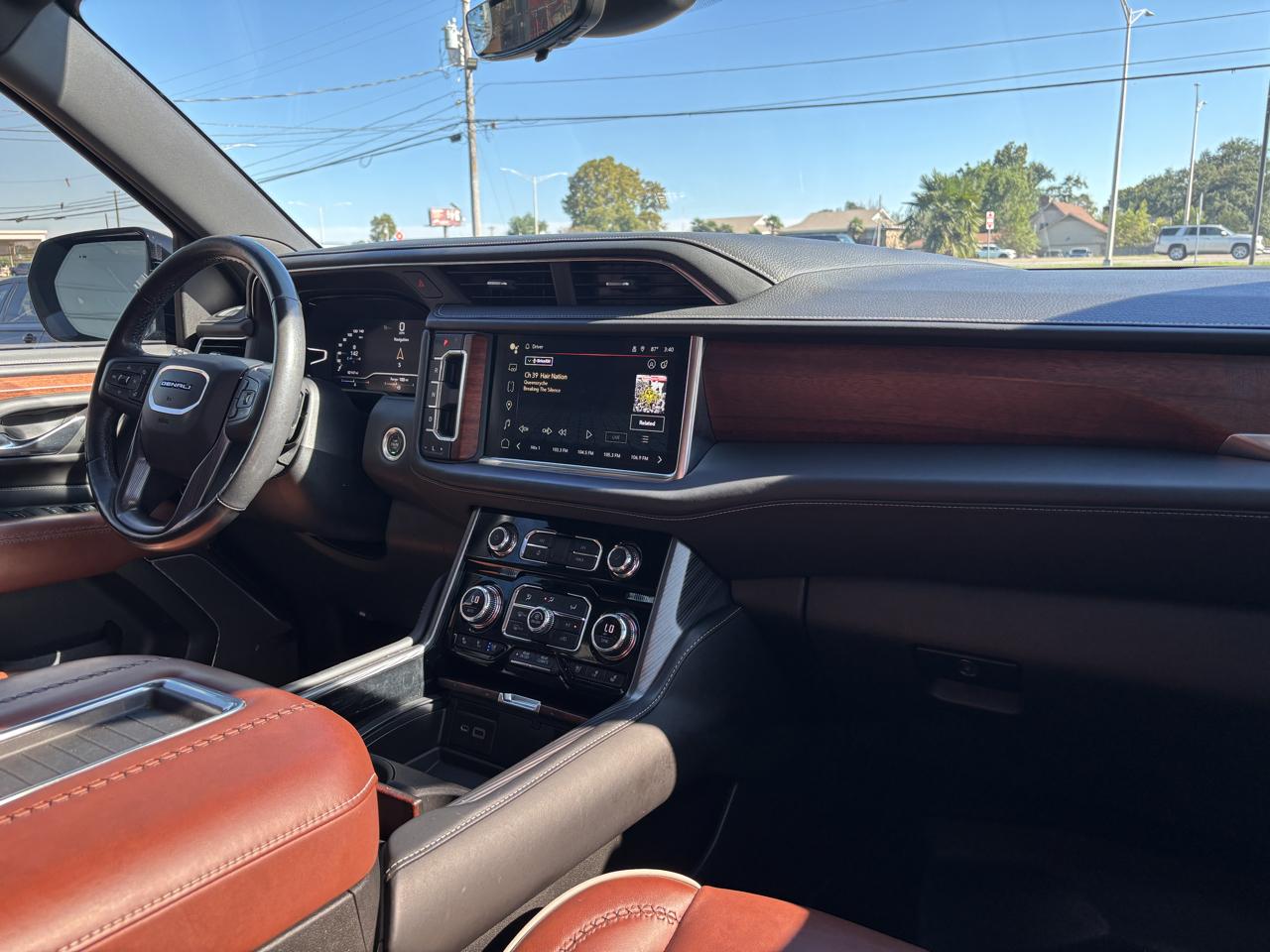 GMC Yukon Denali Ultimate 4WD 2023