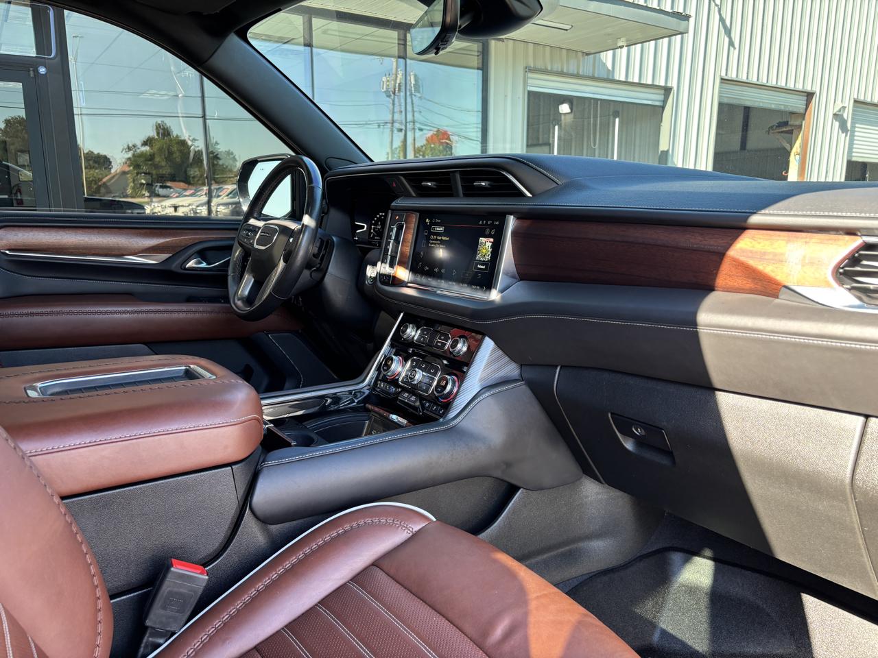 GMC Yukon Denali Ultimate 4WD 2023
