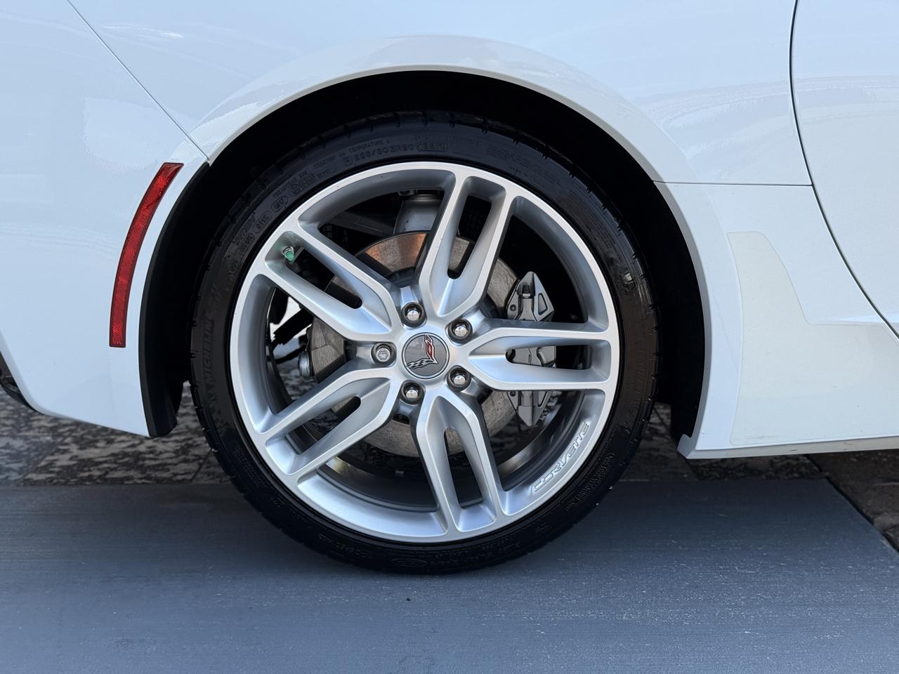 Chevrolet Corvette 2LT Coupe Automatic 2018