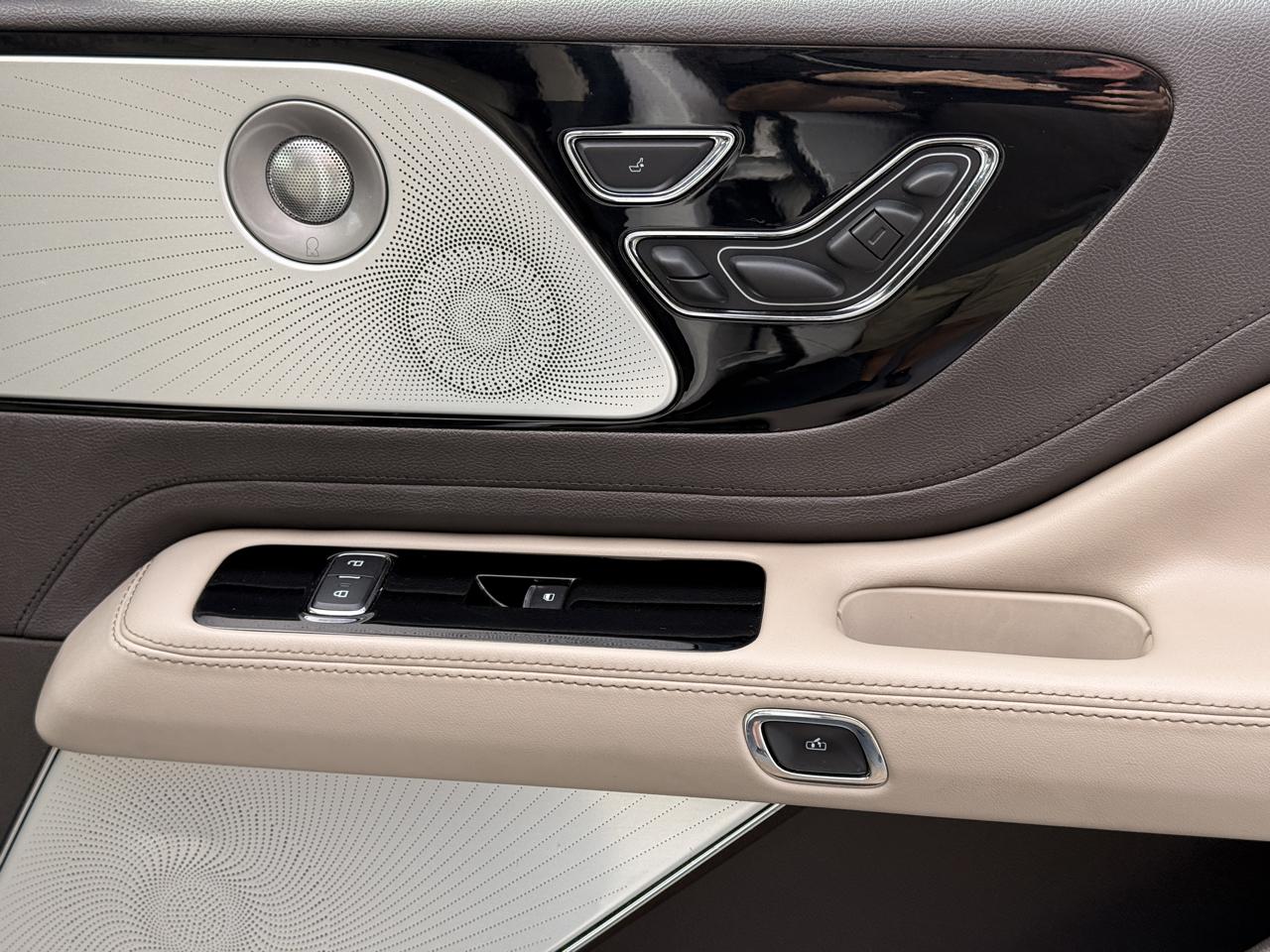 Lincoln Aviator Reserve AWD 2020
